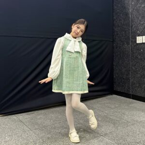 Kim Yu-ha Instagram - 저 오늘은 노래 무대만 있어요🎤
그치만 곧,,제가 좋아하는 노래로 다시 올게용,,,😉💗💗