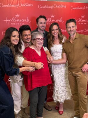 Kimberley Sustad Instagram - We came, we conquered, we kicked off our Christmas movie season in the most incredible way, with all of you! The @hallmarkchannel community is a beautiful thing. One you have all created with your love for these movies, and your love for each other.  I am very grateful to be a part of it. I’ll sing happy birthday for you a million times, though Andrew Walker started to check ID’s, and I’ll always have a hug. Love you all. Enjoy the movies, and thank you @hallmarkchannel for all the beautiful memories and all you do to bring us together.  @mrsjp24 , @jenniowa , @taterasme Thank you for these movies. 

@anniehowellpr and @shainaraejulian I owe some of the best times of my life to you, thank you. 

To all of you… You’re the inspiration :)
#countdowntochristmas