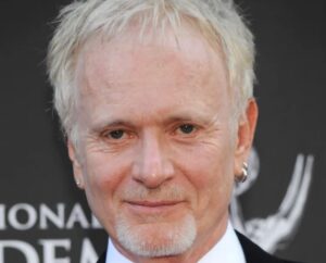 Kimberly McCullough Instagram - 1 of 1. The truest of gentlemen.A fierce wit. A daring artist. A generous heart. RIP to the GOAT. #TonyGeary #LukeandLaura