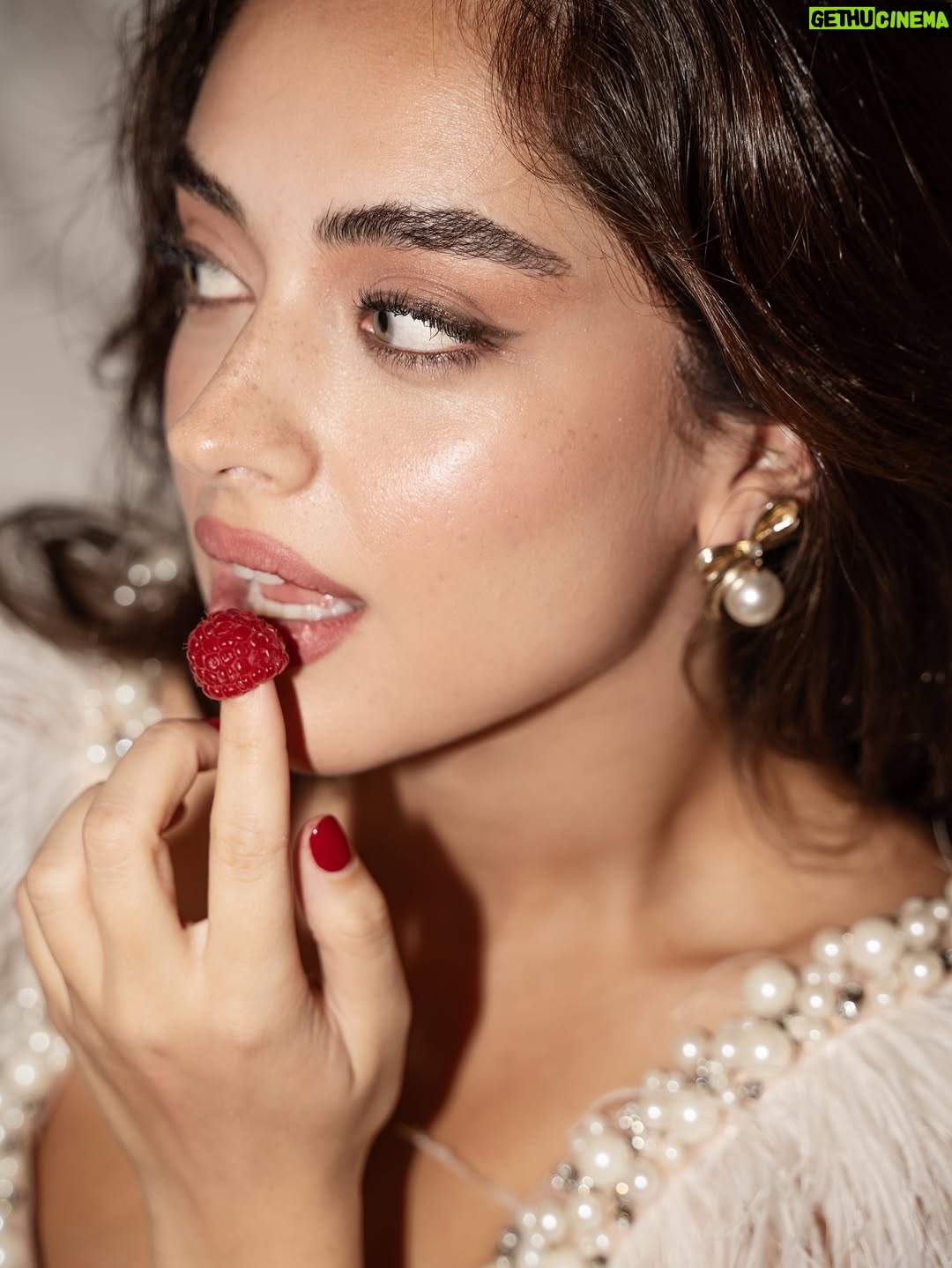 Kimia Hosseini - 40.5K Likes - ♥️🎂🎈