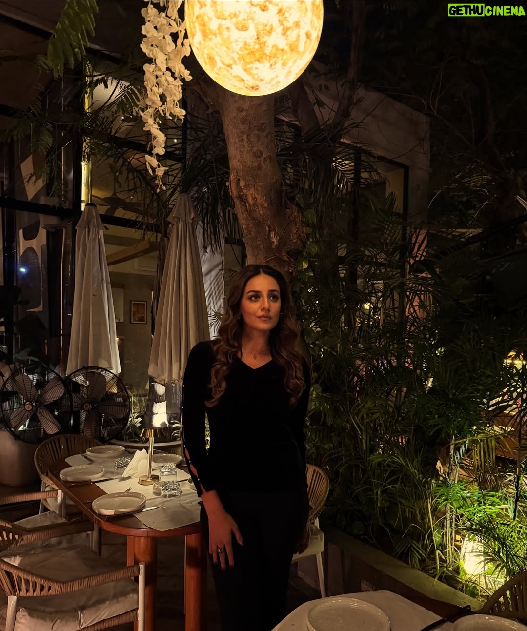 Kinza Razzak - 2.2K Likes - Birthday spent right 🌸🧿
#grateful