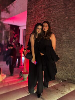 Kinza Razzak Instagram - Hello 🎊2026🎊
Happy New Year to all 
Grateful♥️. Blessed.♥️