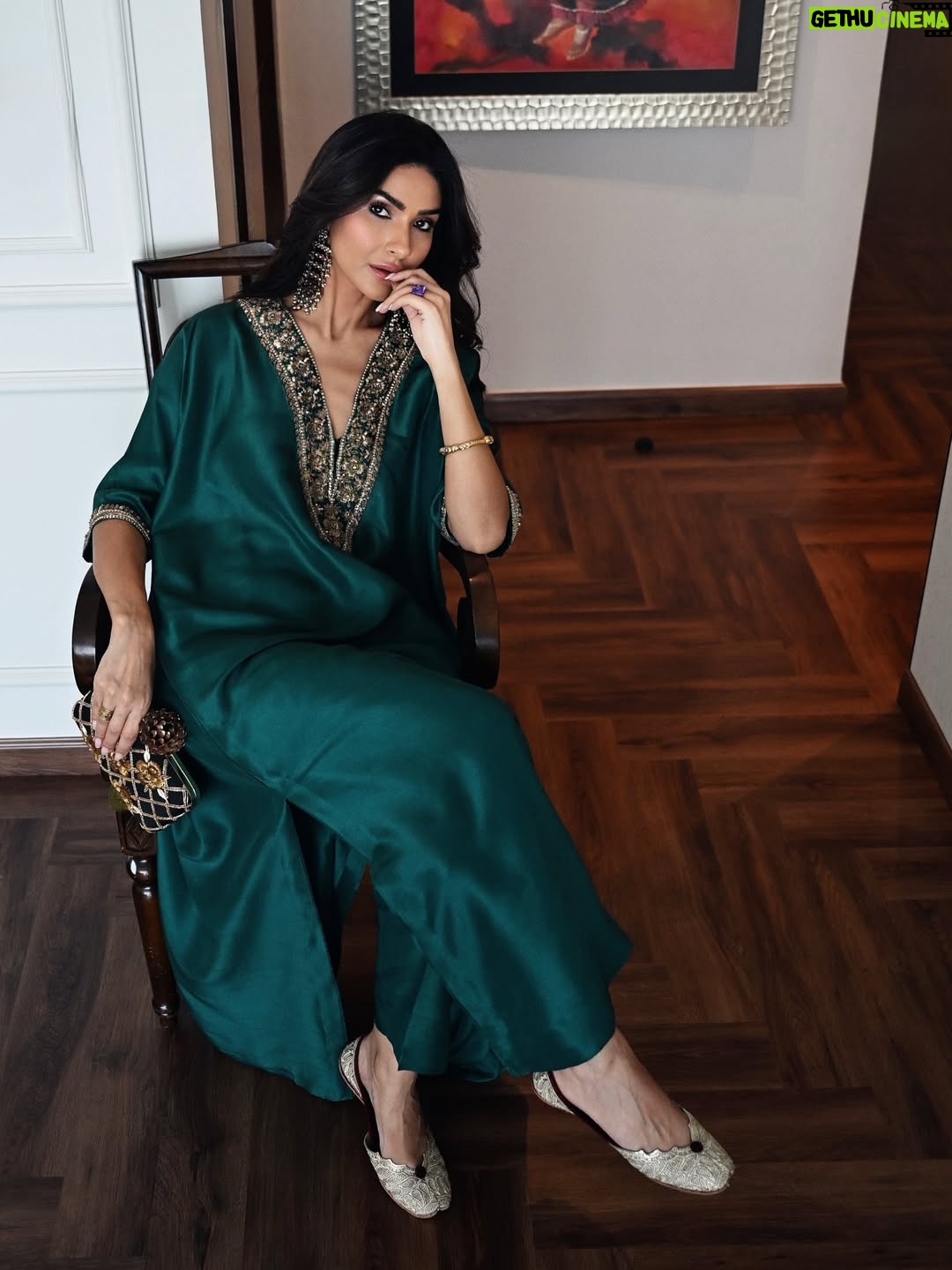 Kiran Malik - 734 Likes - Wrapped in jewel tones and intricate detailing 🌿☘️
Wearing Drishti Chhabraa @drishtichhabraa — effortless luxury, refined artistry. 

Earrings @armaans_creationz 

Khussa ❤️ @trunklane 

📸 @sharmeenkhanphotography 

#kiranmalik #DrishtiChhabraa #FestiveElegance #TimelessStyle #styletricksbyk