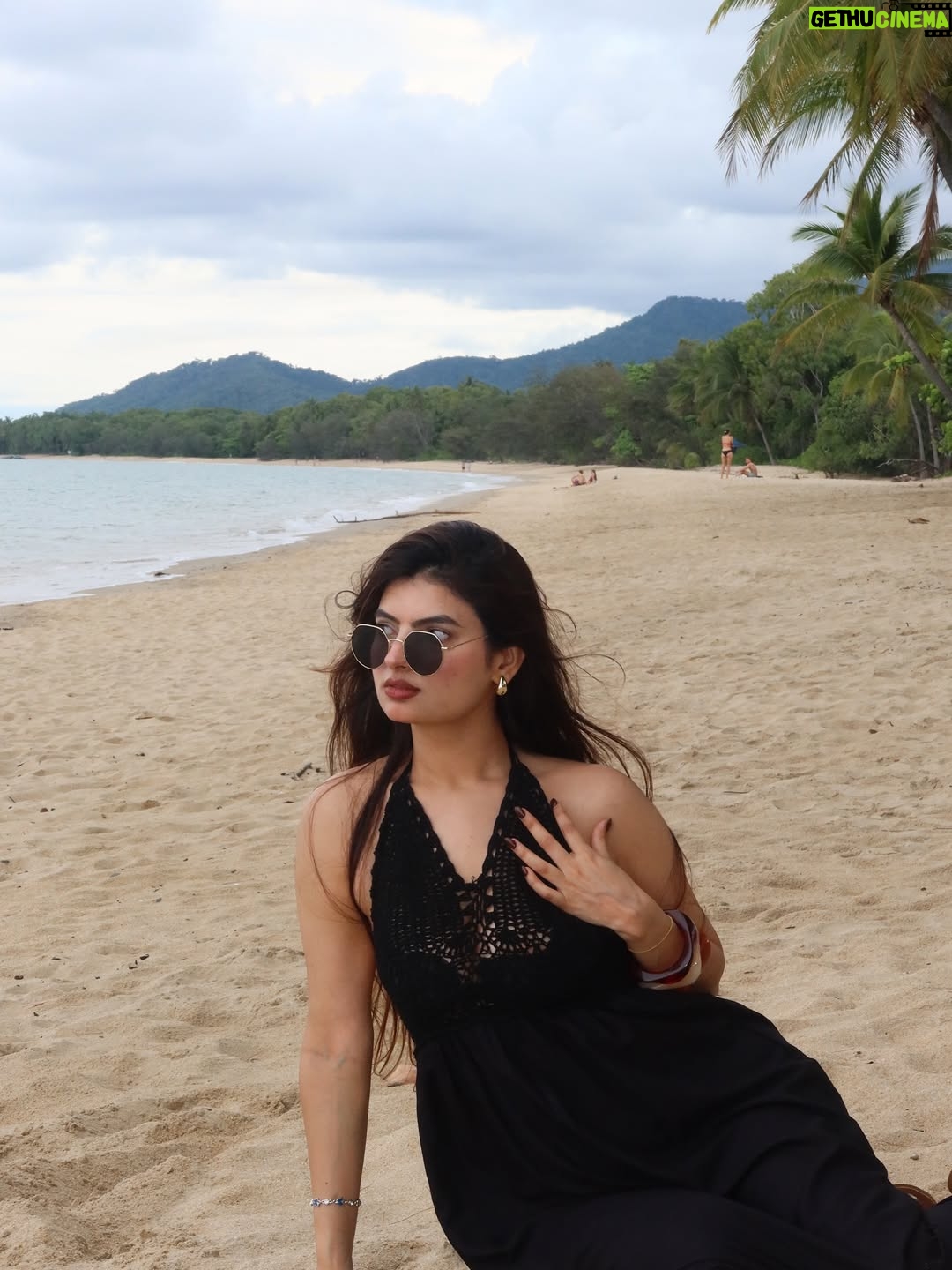 Kirti Bhatia - 2.4K Likes - Life on soft mode 🐚🌊🎀🩵

#picoftheday #trend #explore #foryou #fyp #beach #cairns #sunset #australia #ootd
