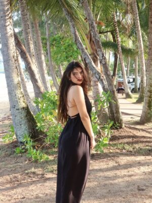Kirti Bhatia Instagram - Life on soft mode 🐚🌊🎀🩵
#picoftheday #trend #explore #foryou #fyp #beach #cairns #sunset #australia #ootd