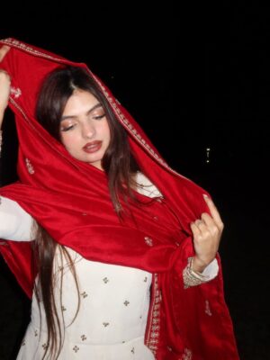Kirti Bhatia Instagram - The only sparkle you need this दिवाली🪔🦢🪷✨
#picoftheday #diwali #foryou #explore #trending #instagram #melbourne #postviral