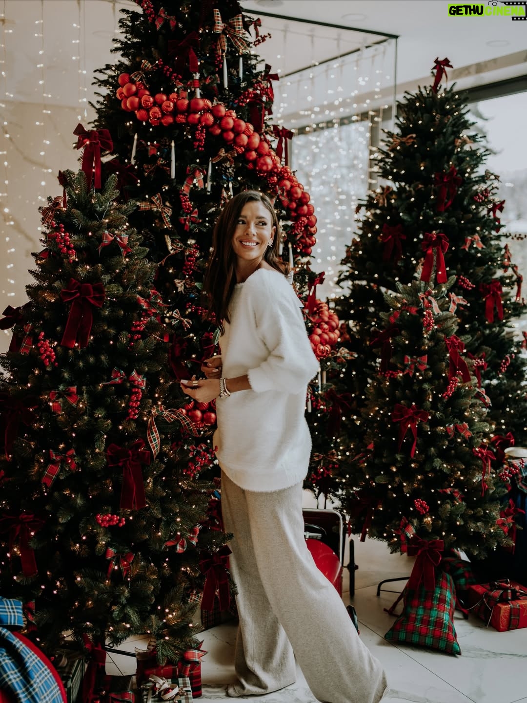 Klaudia Halejcio - 59.4K Likes - Zaczęło się… najpiękniejszy czas w rok ❤️

———————————-
@patrz_wspomnienie