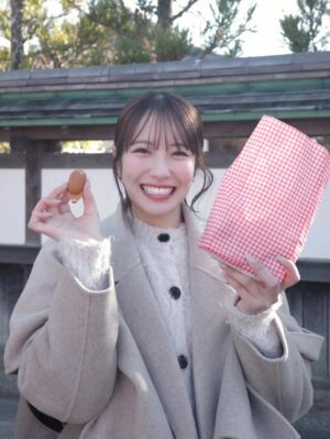 Kojima Karin Instagram - ⁡
⁡
あけましておめでとうございます🎍𓈒𓏸︎︎︎︎
2026年も笑顔溢れる一年になりますように♡
⁡
#初詣