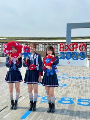 Kojima Karin Instagram - #大阪関西万博 閉会式🌱𓈒𓏸︎︎︎︎
⁡
⁡
最終日の今日はフラッグパレード、
旅立ちの式典に参加させて頂きました！
⁡
開幕の1年前からスペシャルサポーターとして
関わらせていただき、今日までに沢山の貴重な景色を見させてもらいました☺️💭
⁡
想像していた以上にわくわく溢れる空間で、
命、未来を見つめ直す時間にもなりました！
⁡
この時代に、大阪でアイドルが出来たこと、
大阪関西万博に携われたことがとても誇らしいです！必ず未来に語り続けたいと思います🌷
⁡
⁡