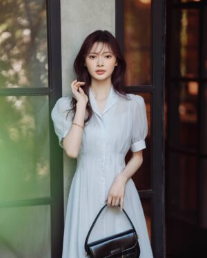 Kokoro Aoshima Instagram - ・
@proportionbodydressing × @bijinhyakka 
6月号美人百花様とプロポ様のHPに載っております

今回も綺麗なお姉様にして頂きました🪽
他にも美し可愛よいお洋服が紙面、HP共にたくさんありますのでぜひ。
・
・
そして今月号の @vocemagazine でも変身しております。長井様マジック🤍
・
https://mix.tokyo/blogs/feature/250523-pbd-bijinhyakka?slider_bnr