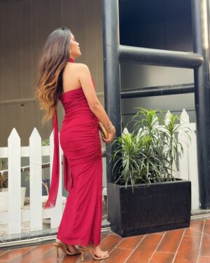 Komal Gudan Instagram - Lady in RED 🍒
#hot #outfit #reddress #pintrest
#makeup #mumma #lady