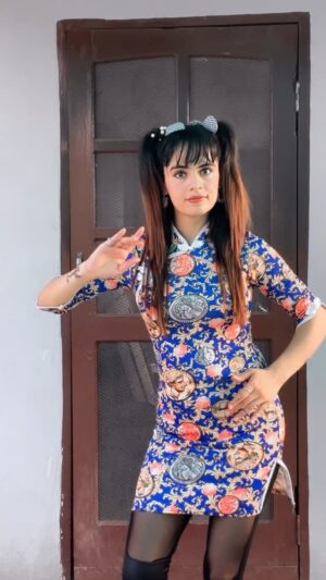 Komal Gugnani Instagram - M Gudiyan haseen 😍
#komalgugnani #barbiedoll #reels #reelsinstagram #trending #trending
