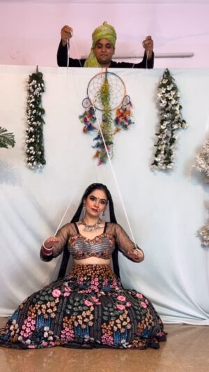 Komal Gugnani Instagram - Puppet show🌹
Outfit: @appleweddingbazaar
Choreo by: @gouravkalra2022
#barbiedoll #dolldance #puppetshow #komalgugnani #trending