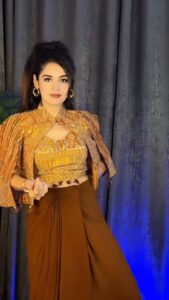Actress Komal Gugnani HD Photos and Wallpapers October 2025