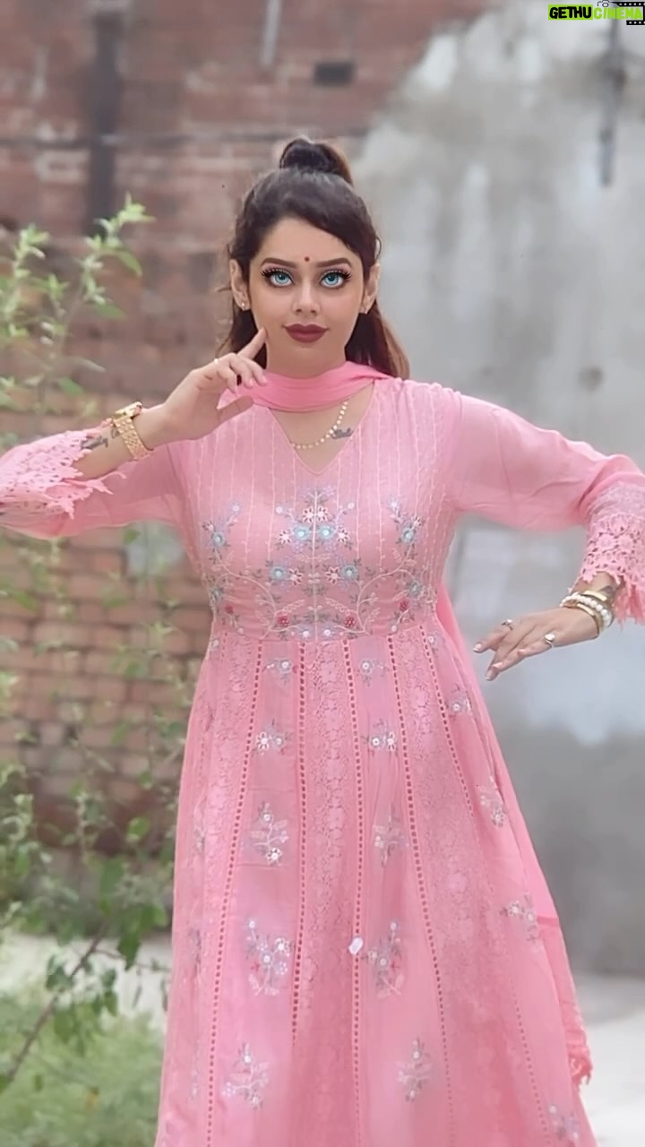 Komal Gugnani - 76.7K Likes - #dabbepedabba #udakabutar 
#komalgugnani #barbiedoll
