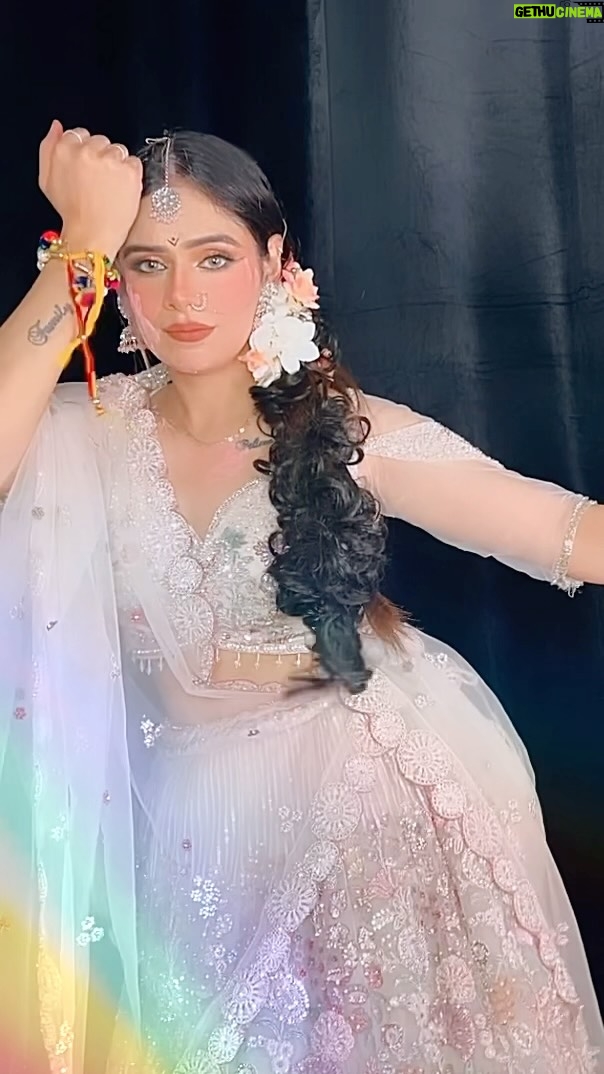 Komal Gugnani - 4.6K Likes - 🎨🫰
Outfit : @appleweddingbazaar 
Jewellery: @gunika_jwellery 

#holivibes #happyholi #holi2025 
#komalgugnani #barbiedoll