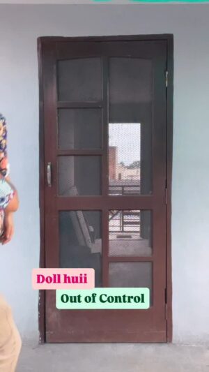 Komal Gugnani Instagram - Bolo Tararara��
#komalgugnani #barbiedoll #reels #reelsinstagram #dance #bolotararara