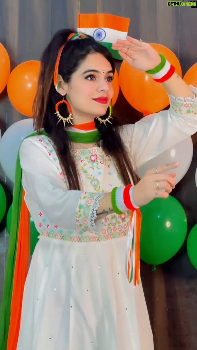 Komal Gugnani - 5.7K Likes - Uss hrr Maa ko salam Jo apne bache ko Desh ki sewa m bhejti hai🥹🙏🏻🇮🇳

#79thindependenceday #dolldancebykomal  #indianbarbiedoll #barbiedoll #savedelhincrdogs #voiceofvoiceless