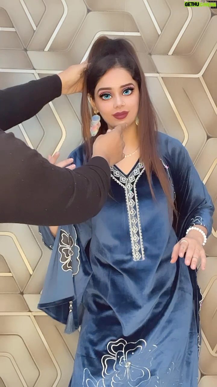 Komal Gugnani - 6.1K Likes - 🦚
#morni 

@badboyshah 
@sharviyadav 
@ihitenmusic 
@saregama_official  #mornichallenge