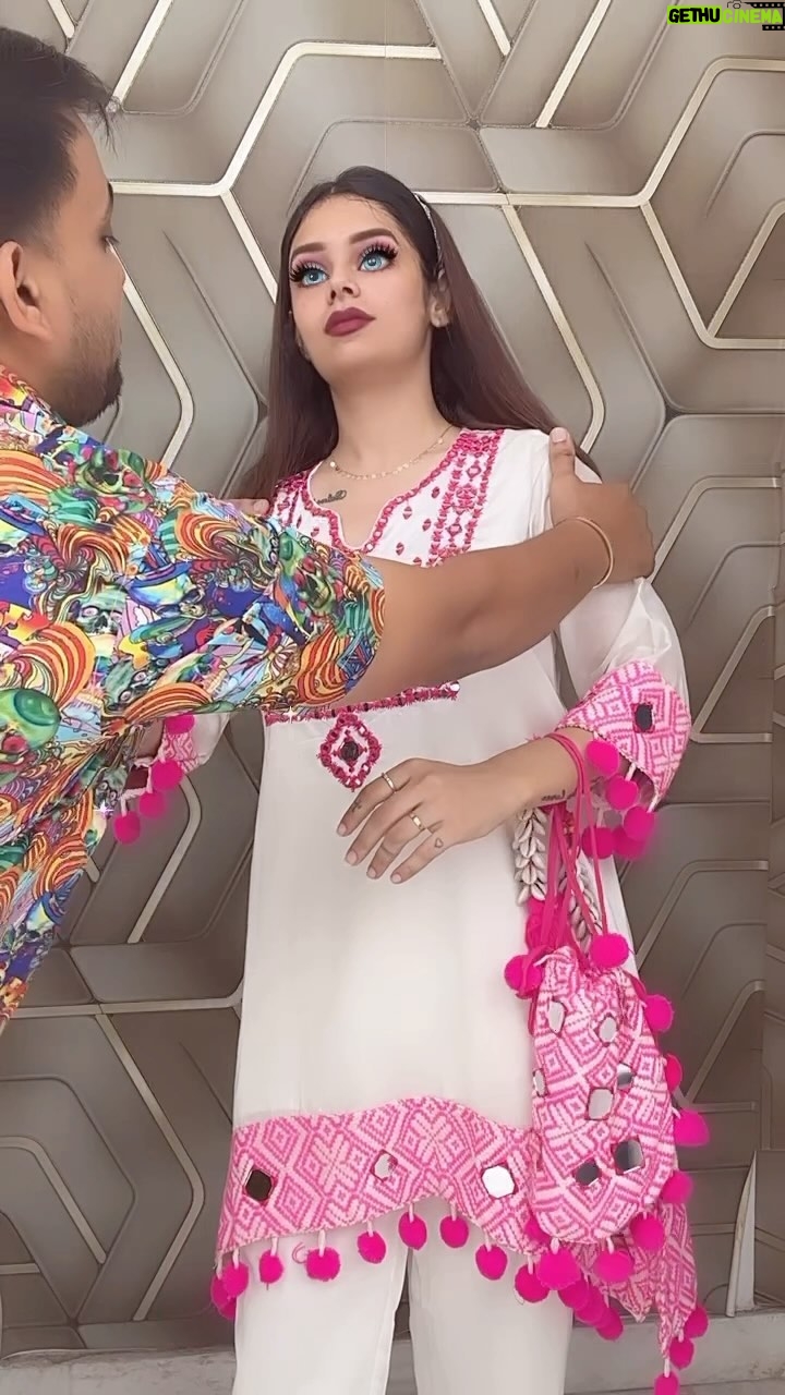 Most liked Instagram photo of Komal Gugnani