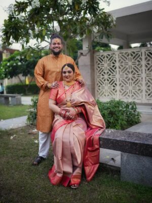 Komal Saklani Instagram - Happy Karwa Chauth @baba_hans_raghuwanshi ā¤ļø
#koraj #3rd #karwachauth #shivshakti #ā¤