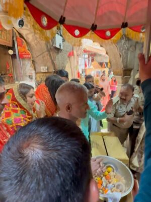 Komal Saklani Instagram - ą¤ą¤Æ माता ą¤ą¤æą¤ą¤¤ą¤Ŗą„ą¤°ą„ą¤£ą„ ą¤ą„ šš»šļø
Jai Mata di š
#chintapurni #chinmastika #hansrajraghuwanshi #komalsaklani #mandir #darshan #jaimatadi