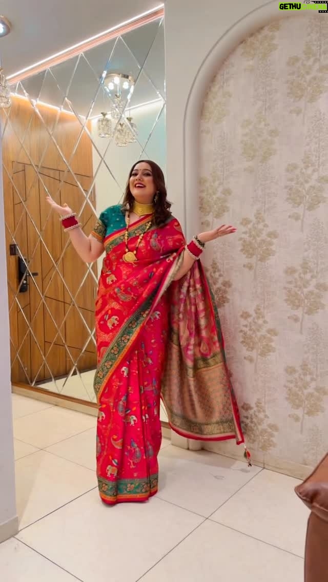 Komal Saklani - 32.7K Likes - 💕

#komalsaklani #reels #instagram