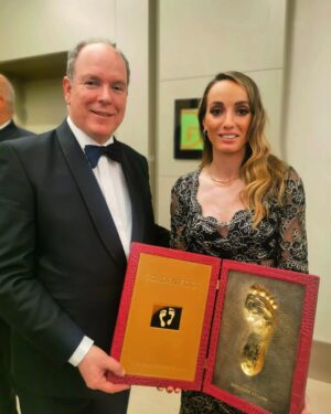 Kosovare Asllani Instagram - One of those special nights ✨ 

Very proud and honored to write history by receiving the very first Golden foot award for a women’s player.

The special part with this award is that the winner leaves a permanent mould of their footprints on "The Champions Promenade", on the seafront of the Principality of Monaco. 👣 

Thank you to Monaco, Prince Albert, President Antonio and the entire organization. 

This award represent women’s football and how far it’s come but the best part is, we are just getting started. ♥️