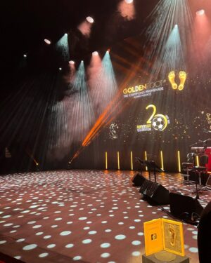 Kosovare Asllani Instagram - One of those special nights ✨ 

Very proud and honored to write history by receiving the very first Golden foot award for a women’s player.

The special part with this award is that the winner leaves a permanent mould of their footprints on "The Champions Promenade", on the seafront of the Principality of Monaco. 👣 

Thank you to Monaco, Prince Albert, President Antonio and the entire organization. 

This award represent women’s football and how far it’s come but the best part is, we are just getting started. ♥️