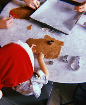 Kosovare Asllani Instagram - In a fast-moving life, I’m grateful for the short family moments that slow me down 🥰🇸🇪
Até amanhã, Portugal!