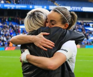 Kosovare Asllani Instagram - Straight from International break to Stamford Bridge. Didn’t get the result with us but a strong team performance to build on 🩵   plenty of reunions after the game ✨