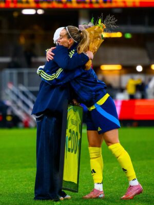Kosovare Asllani Instagram - Camp moments and a Special one receiving my 200th jersey on home ground from our Marika, a true winner at heart and a fighter in spirit❤️
