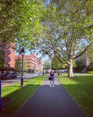 Krisheka Patel Instagram - Tan lines and jetlag fade, but Memories last forever.!!💕🗽🤍#harvarduniversity🇺🇸#bostonmassachusetts#bostonusa💜