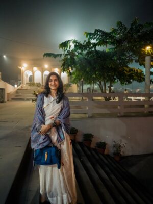 Krishi Thapanda Instagram - My Strength, my Hope, and my protector ✨🤍🧿🌙 
#Kashi