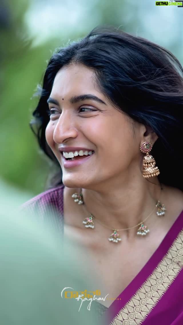Krishi Thapanda - 54.7K Likes - ನಲ್ಮೆಯ ಸೋಜಿಗ✨🧿

Saree: KSIC
Blouse: @rishi_designs11 
VC: @momentsbyraghavstudios @raghavstudios