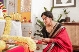 Krishi Thapanda Instagram - 🧿🌸❤️

Saree: ಅಮ್ಮ’s first saree (40 yrs old saree)
Blouse: @rishi_designs11 
Jewellery: @theamethyststore 
Pc: @momentsbyraghavstudios @raghavstudios