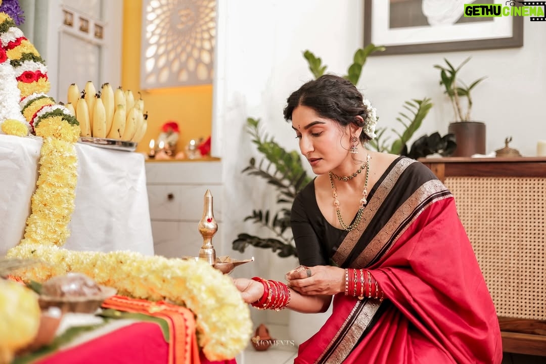 Krishi Thapanda - 70.4K Likes - 🧿🌸❤️

Saree: ಅಮ್ಮ’s first saree (40 yrs old saree)
Blouse: @rishi_designs11 
Jewellery: @theamethyststore 
Pc: @momentsbyraghavstudios @raghavstudios