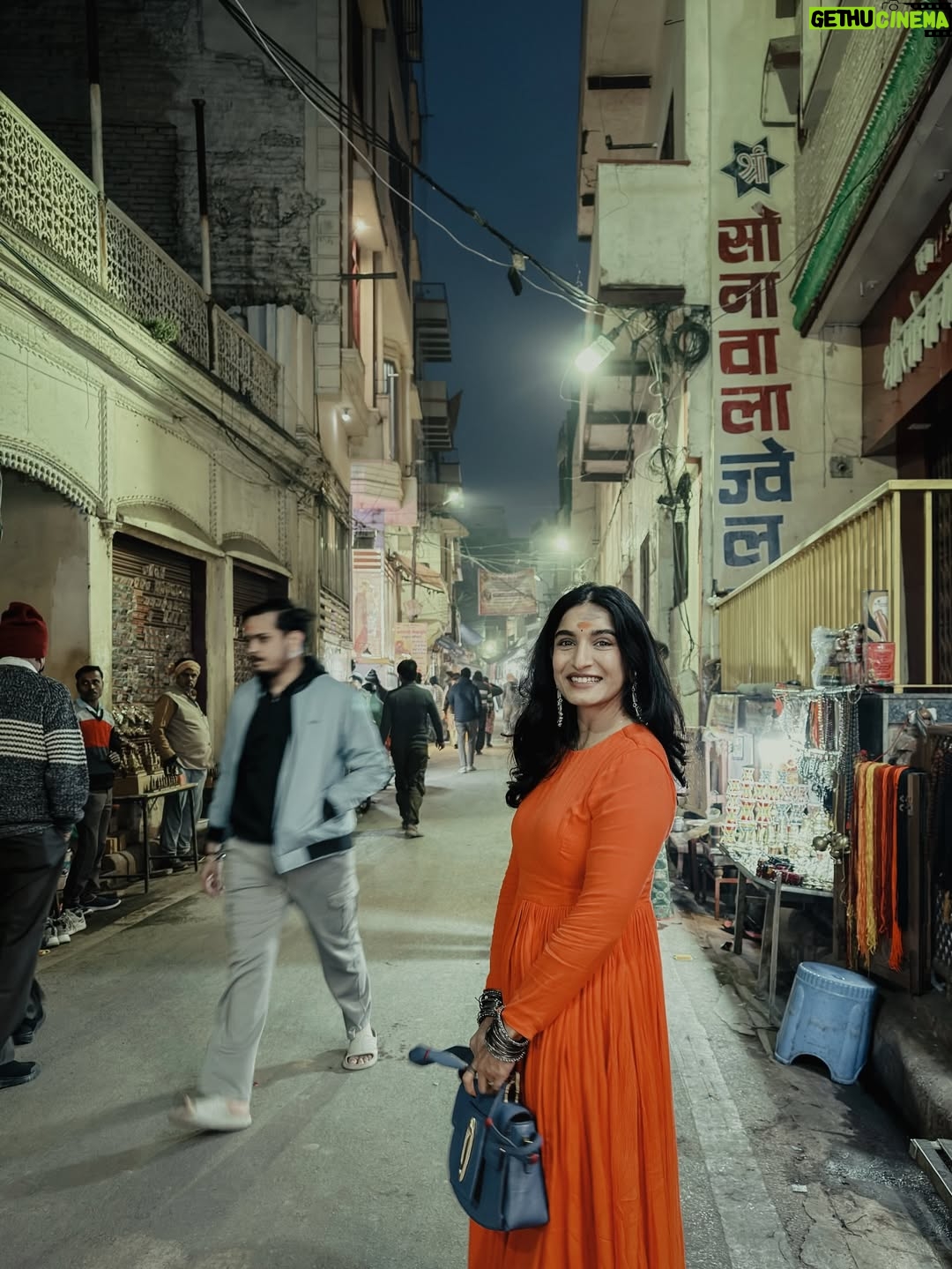 Krishi Thapanda - 62.5K Likes - My Strength, my Hope, and my protector ✨🤍🧿🌙 
#Kashi