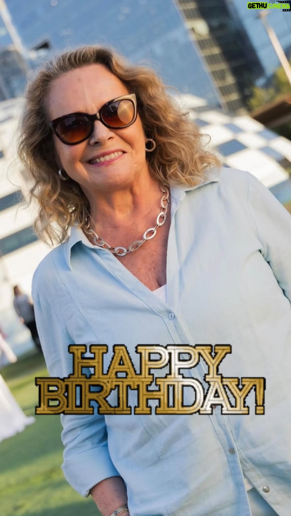 Krishna de Caso - 532 Likes - Feliz cumpleaños mamita de mi corazón y gracias por esta maravillosa vida juntas 😍💚🥰 #teamomama #felízcumple @elidecaso