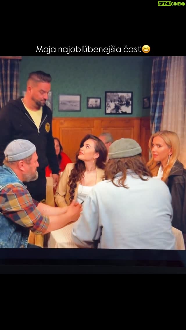 Kristal Shine - 0.9K Likes - Takto nejako to vyzerá u nás na dedine😄🙈