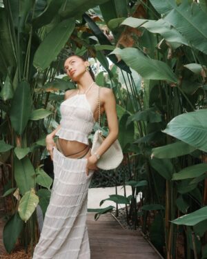 Kylie Verzosa Instagram - la vida 🌺🥭🌴🐠🥥