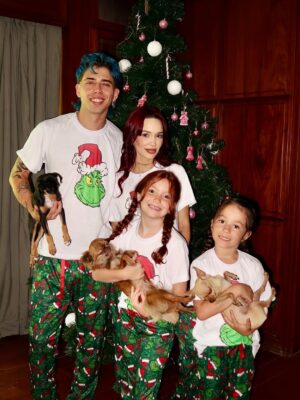La Joaqui Instagram - NAVIDAD EN FAMILIA ❤️ y les deseamos unas felices fiestas con toda la gente que aman y compartan una linda noche 🎅