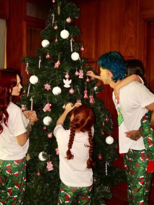 La Joaqui Instagram - NAVIDAD EN FAMILIA ❤️ y les deseamos unas felices fiestas con toda la gente que aman y compartan una linda noche 🎅