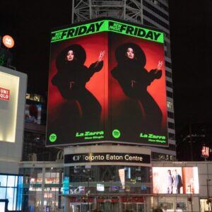 La Zarra Instagram - Aujourd’hui j’ai comme une envie dans le cœur 🎶 MERCI!!!!
Wow, wow, wow. Voir ma tête affichée en grand à @cityofto c’est irréel. 

Immense gratitude envers @spotifycanada pour cette mise en lumière, et envers @warnermusiccanada pour l’accompagnement sur ce projet. Du Canada à la France, quelle joie d’être ajoutée à toutes ces belles playlists. Reconnaissance infinie à @spotifyfrance et à @spotifycanada pour votre soutien depuis le début de ma carrière. Je suis extrêmement touchée. Retrouvez-moi sur toutes ces belles playlists. 💫

Carrousel Alert 🤓
Crédit photo:
@ericlamothe.ca 
Makeup: @misslala_makeup
Edit : @karaskevich.retoucher