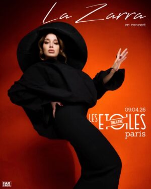 La Zarra Instagram - Paris… me revoilà.
Après un long moment passé à composer, rêver et créer… l’heure est venue de vous retrouver.

Le 9 avril 2026, je serai aux Étoiles.
Un vrai rendez-vous.

J’ai hâte de vous retrouver, de vous chanter mes nouvelles histoires, de rire avec vous et de partager ces chansons qui, je le sais, résonneront avec chacun d’entre vous à leur façon.

Vivement le 9 avril… sortez le champagne. 🥂✨

Lien dans ma bio , prenez vos places!

@farprod_tour 
@octave.cs 
Kiki productions Inc.

Photo
@ericlamothe.ca 

Make up
@misslala_makeup