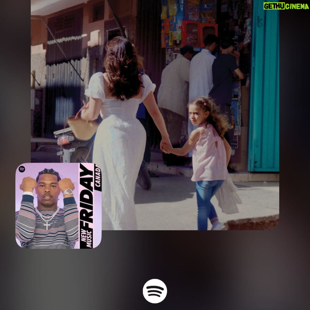 La Zarra - 1.6K Likes - Aujourd’hui j’ai comme une envie dans le cœur 🎶 MERCI!!!!
Wow, wow, wow. Voir ma tête affichée en grand à @cityofto c’est irréel. 

Immense gratitude envers @spotifycanada pour cette mise en lumière, et envers @warnermusiccanada pour l’accompagnement sur ce projet. Du Canada à la France, quelle joie d’être ajoutée à toutes ces belles playlists. Reconnaissance infinie à @spotifyfrance et à @spotifycanada pour votre soutien depuis le début de ma carrière. Je suis extrêmement touchée. Retrouvez-moi sur toutes ces belles playlists. 💫

Carrousel Alert 🤓
Crédit photo:
@ericlamothe.ca 
Makeup: @misslala_makeup
Edit : @karaskevich.retoucher