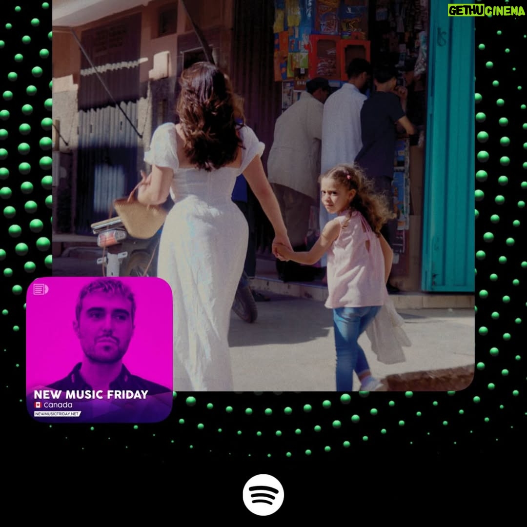 La Zarra - 1.6K Likes - Aujourd’hui j’ai comme une envie dans le cœur 🎶 MERCI!!!!
Wow, wow, wow. Voir ma tête affichée en grand à @cityofto c’est irréel. 

Immense gratitude envers @spotifycanada pour cette mise en lumière, et envers @warnermusiccanada pour l’accompagnement sur ce projet. Du Canada à la France, quelle joie d’être ajoutée à toutes ces belles playlists. Reconnaissance infinie à @spotifyfrance et à @spotifycanada pour votre soutien depuis le début de ma carrière. Je suis extrêmement touchée. Retrouvez-moi sur toutes ces belles playlists. 💫

Carrousel Alert 🤓
Crédit photo:
@ericlamothe.ca 
Makeup: @misslala_makeup
Edit : @karaskevich.retoucher