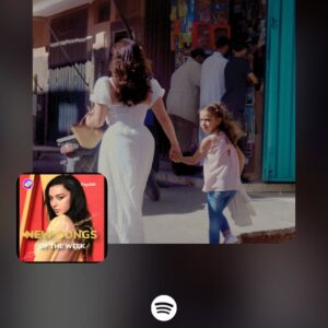 La Zarra Instagram - Aujourd’hui j’ai comme une envie dans le cœur 🎶 MERCI!!!!
Wow, wow, wow. Voir ma tête affichée en grand à @cityofto c’est irréel. 

Immense gratitude envers @spotifycanada pour cette mise en lumière, et envers @warnermusiccanada pour l’accompagnement sur ce projet. Du Canada à la France, quelle joie d’être ajoutée à toutes ces belles playlists. Reconnaissance infinie à @spotifyfrance et à @spotifycanada pour votre soutien depuis le début de ma carrière. Je suis extrêmement touchée. Retrouvez-moi sur toutes ces belles playlists. 💫

Carrousel Alert 🤓
Crédit photo:
@ericlamothe.ca 
Makeup: @misslala_makeup
Edit : @karaskevich.retoucher