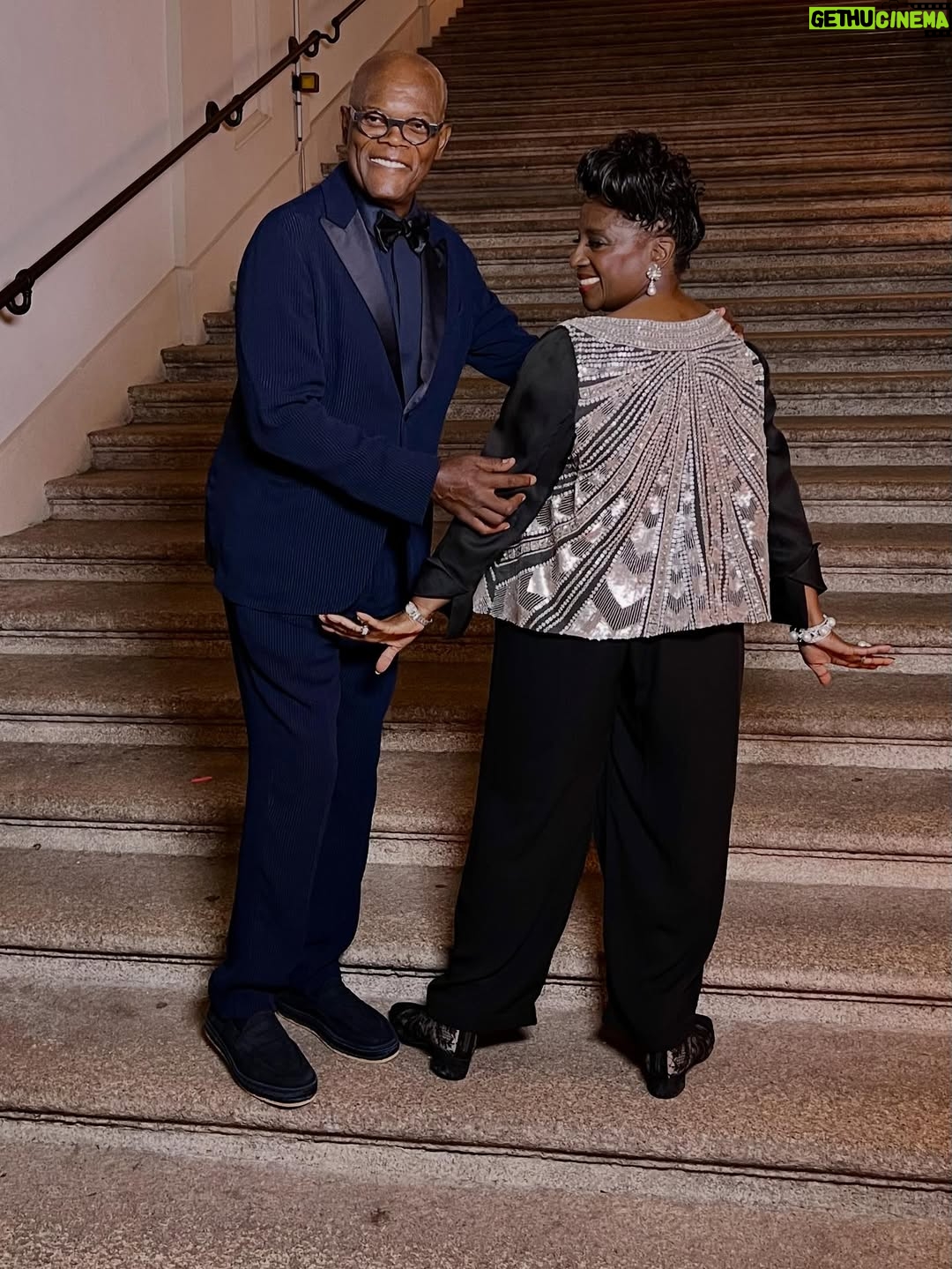 LaTanya Richardson Jackson - 15.2K Likes - Re Giorgio Armani planned his 50th Anniversary Show just before his passing. It was an honor to attend this incredible tribute at the Pinacoteca di Brera, surrounded by so many who loved and appreciated Mr. Armani. His iconic legacy lives on 🙏🏾♥️🕊️🕊️🕊️