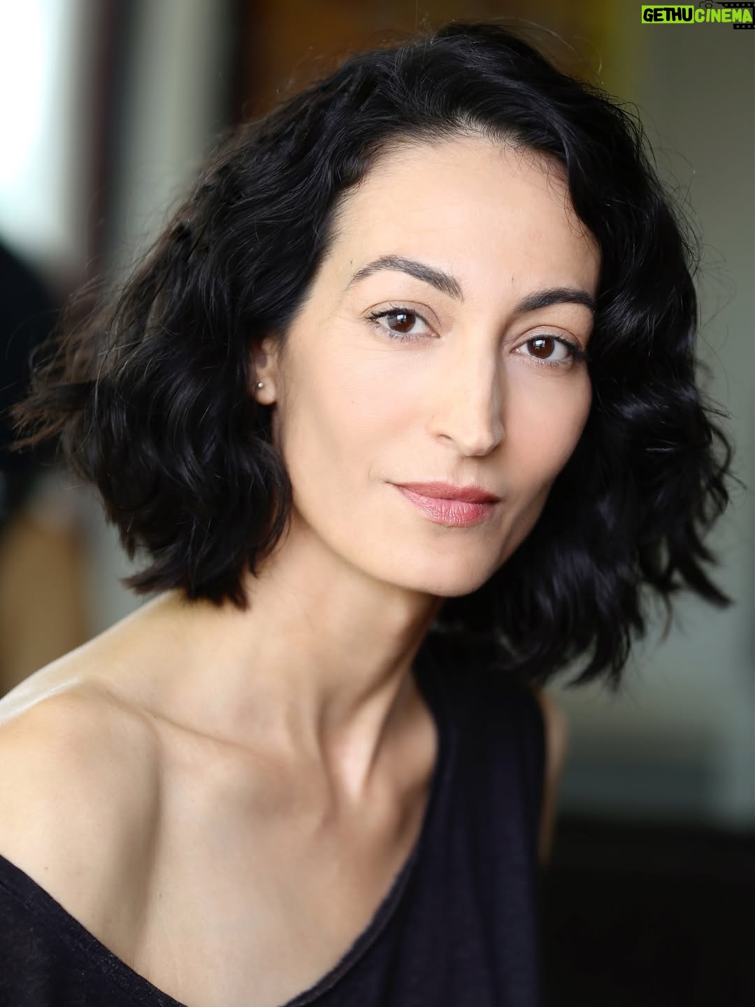 Laëtitia Eïdo - 2.2K Likes - ✨✨✨ Nouvelle tête capturée par @loracortes coiffée coupée par @henryolivierhair ✨✨✨ New headshots!